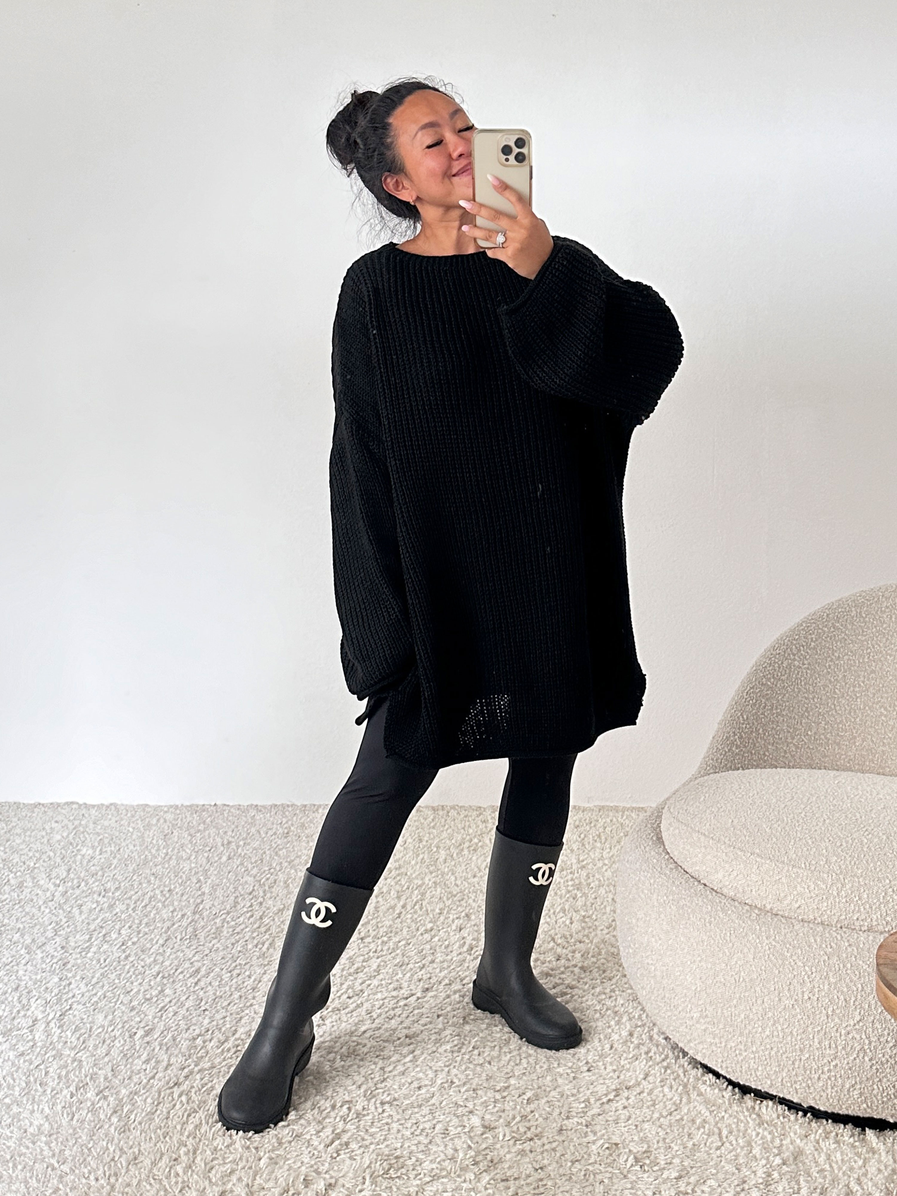 Schwerstrickpullover mit Seitenschlitz - Schwarz