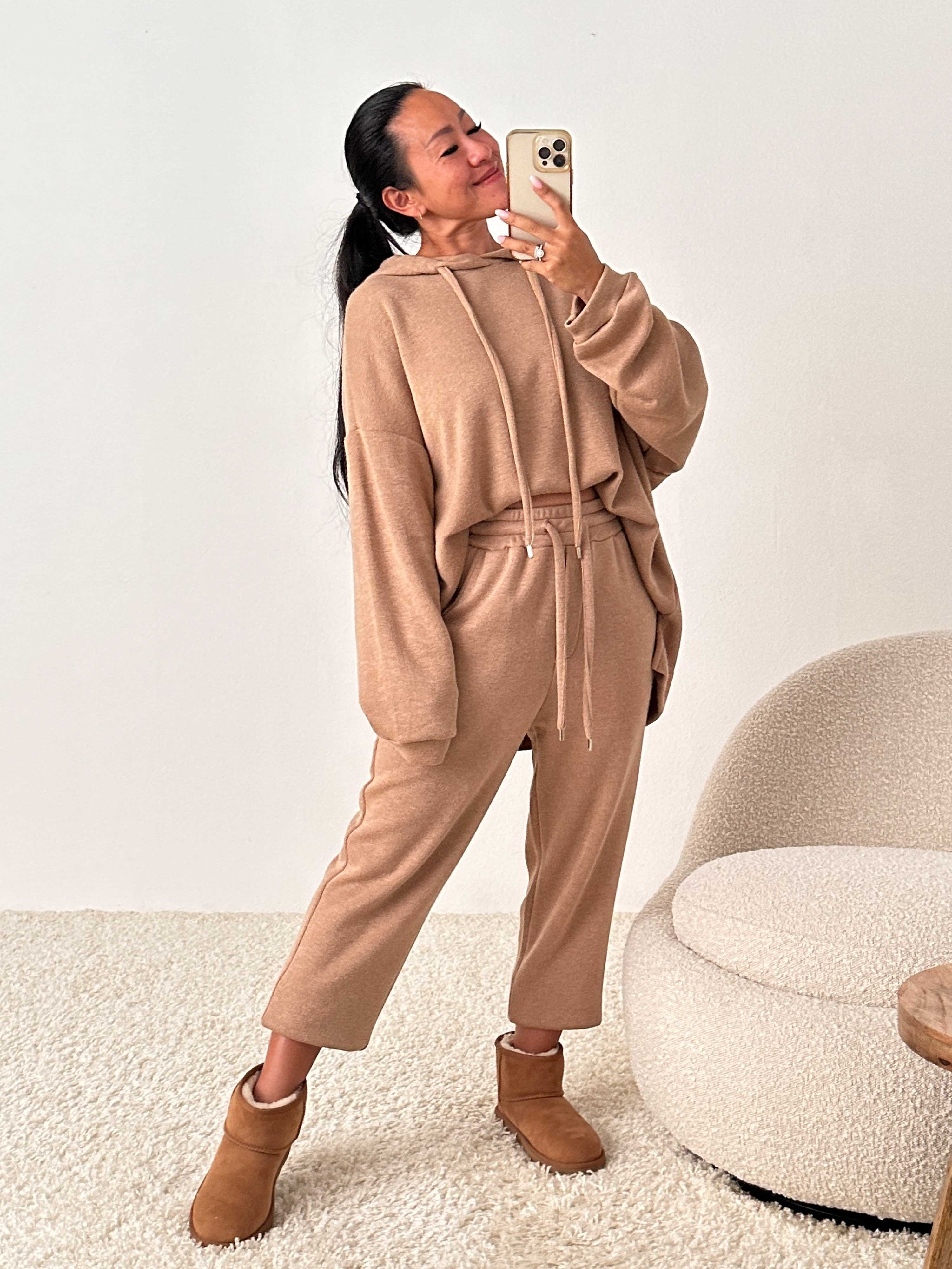 LOUNGE SET - Hoodie & Jogger Hose - Camel