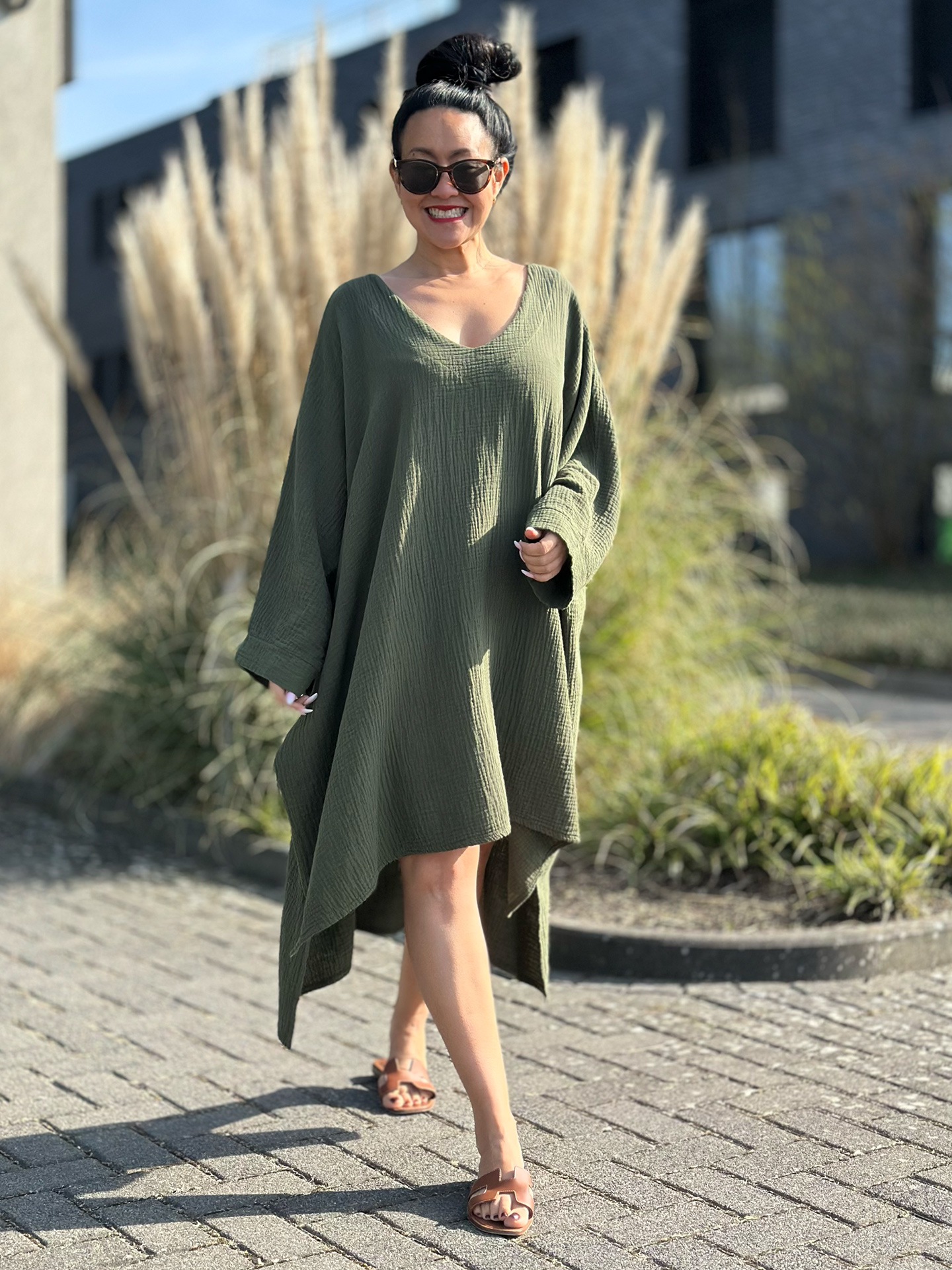 Oversize Musselin Blusen Poncho - Olive