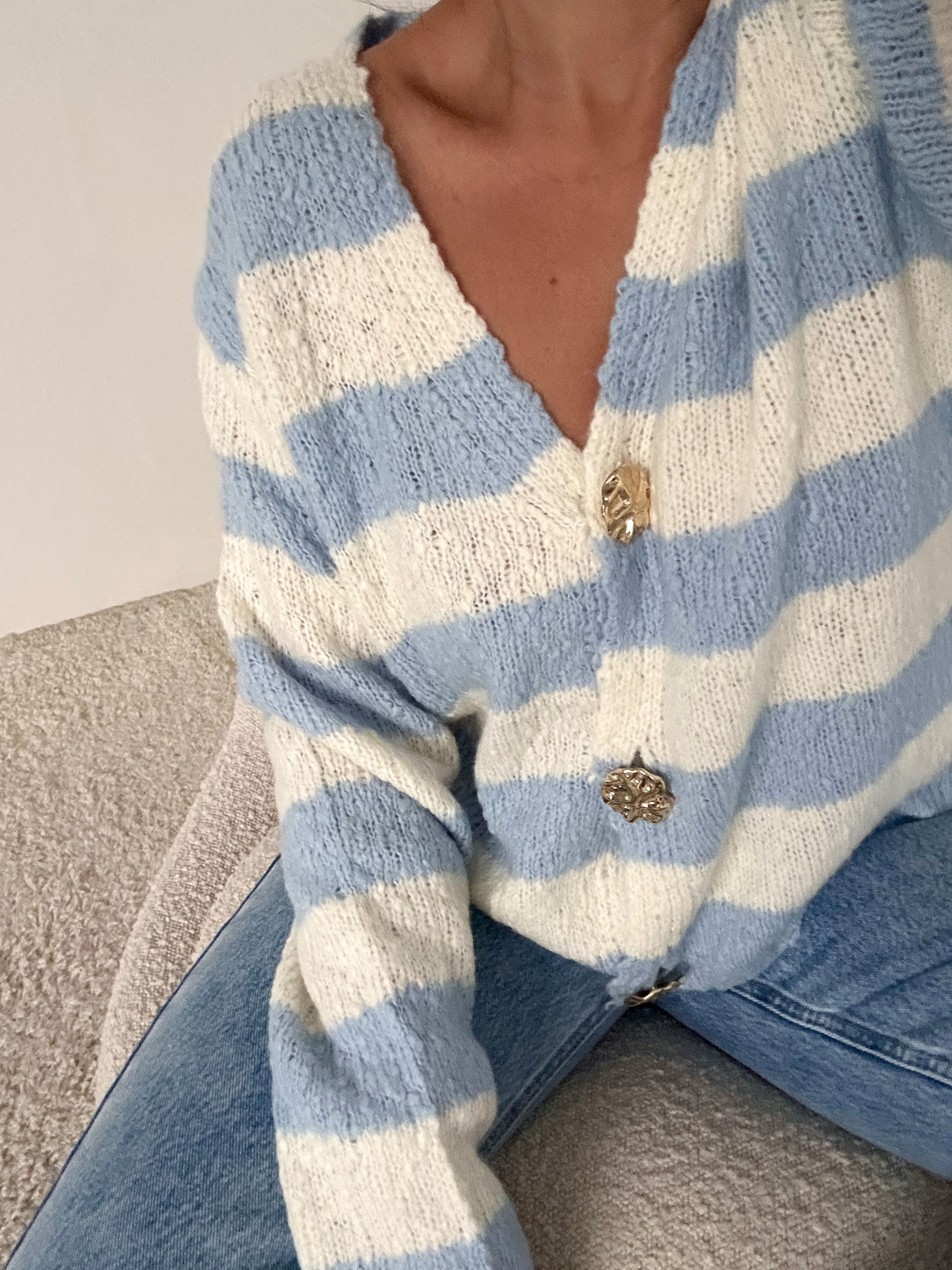 Cardigan mit V-Ausschnitt - BUTTONI - Blau/Creme