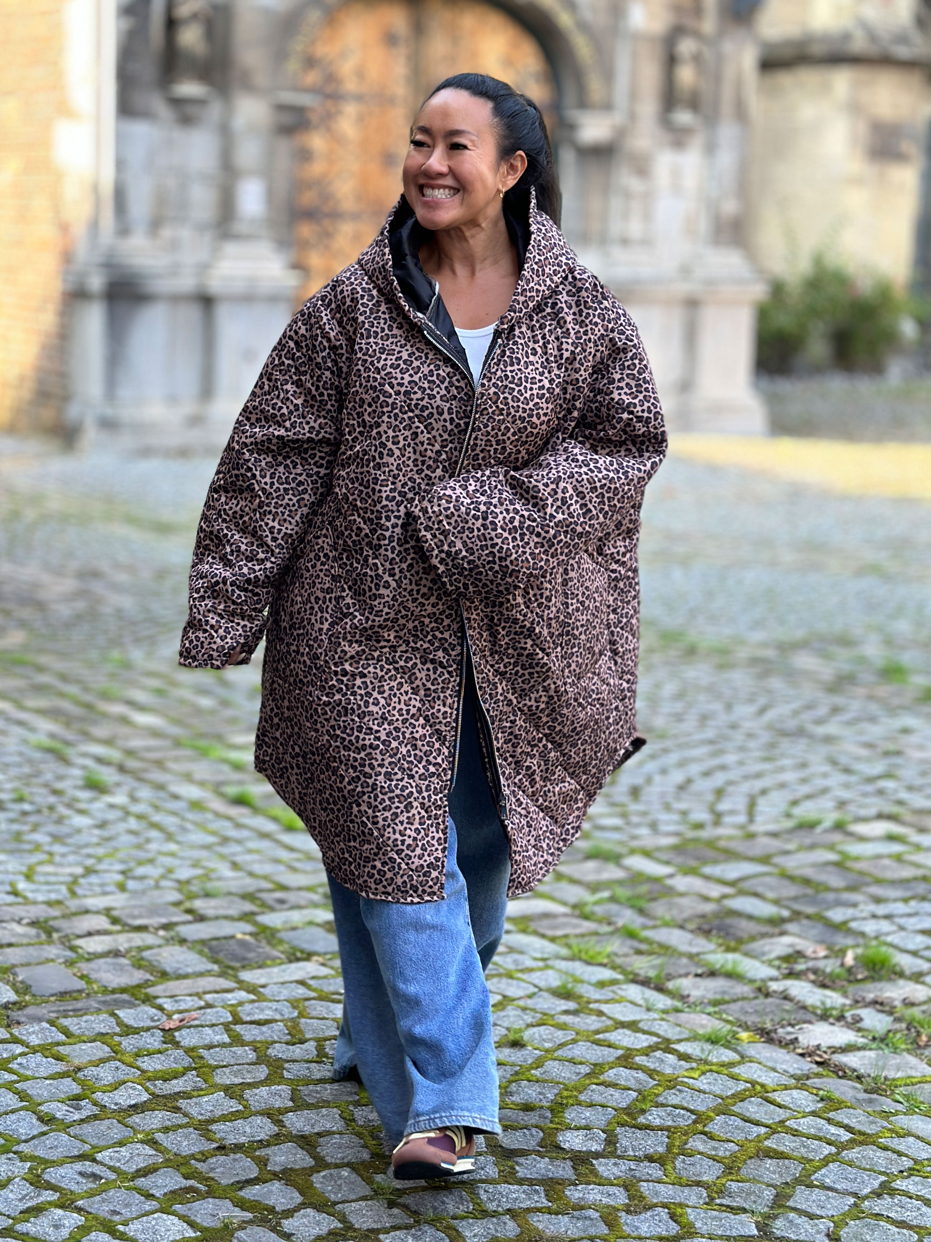 CURVY Steppjacke mit Kapuze - LEOPARD - Beige