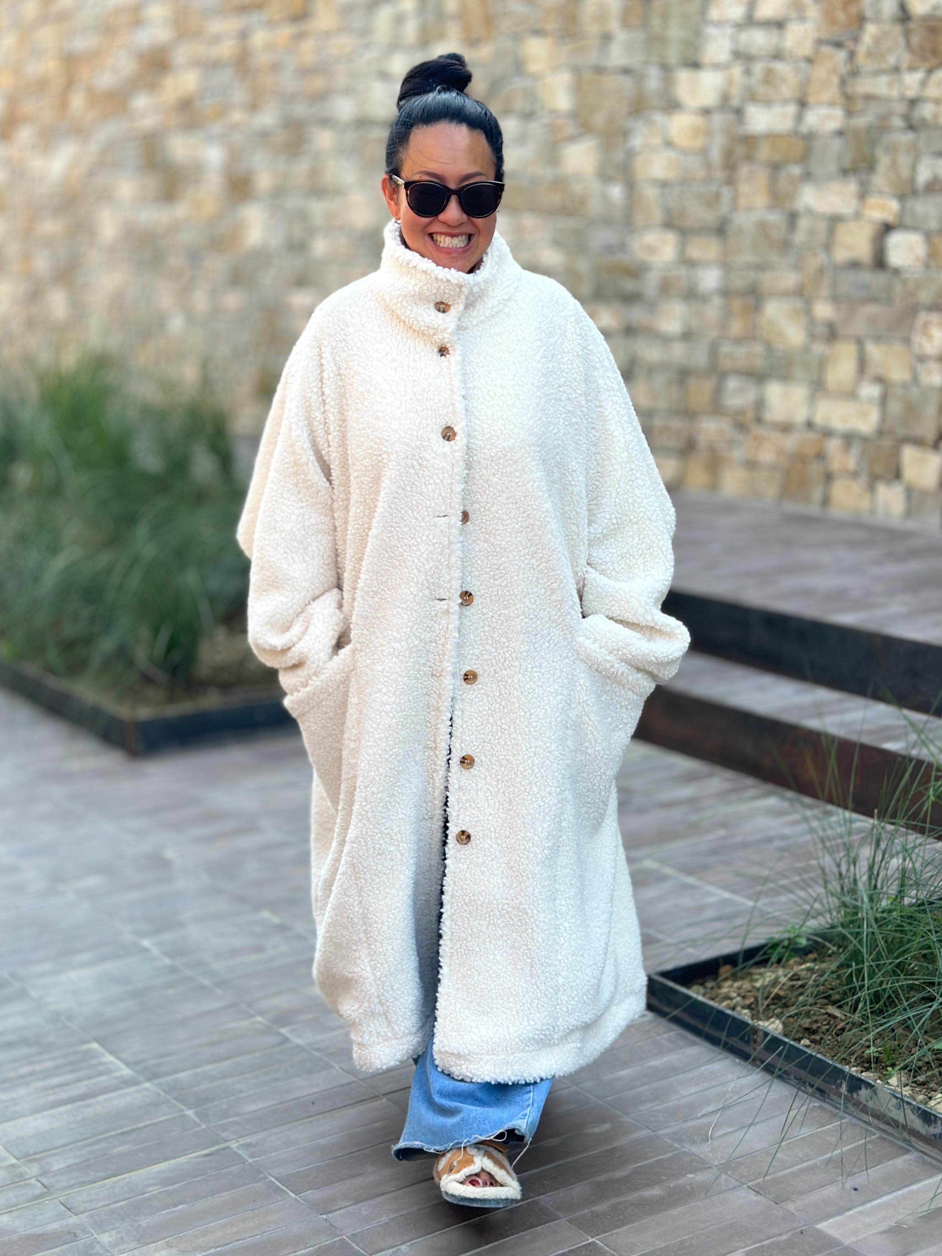 Teddylook Oversize Mantel mit Kragen - ICON - Creme