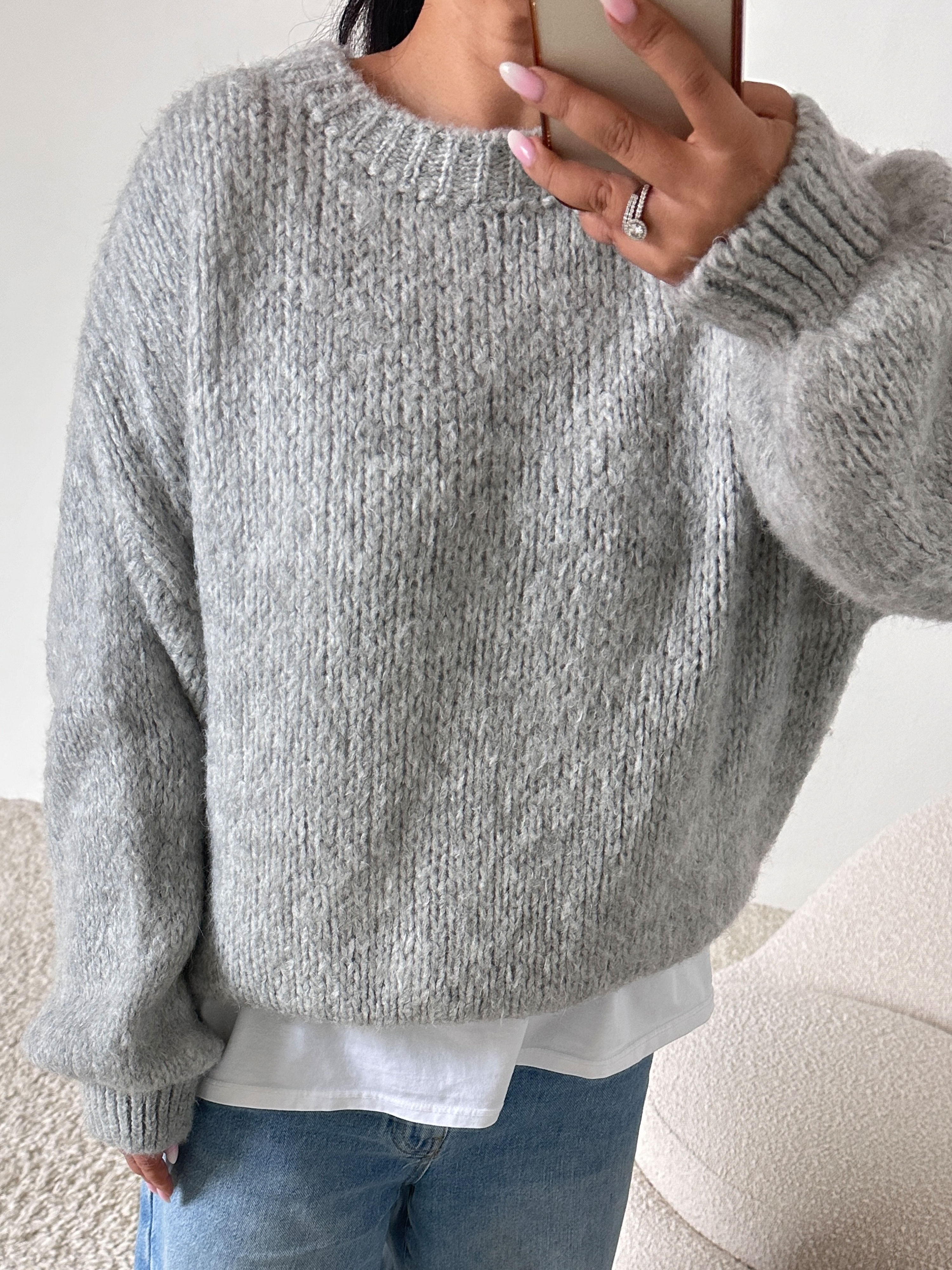 Strickpullover mit Rundhalsausschnitt - FLAUSCHI - Hellgrau