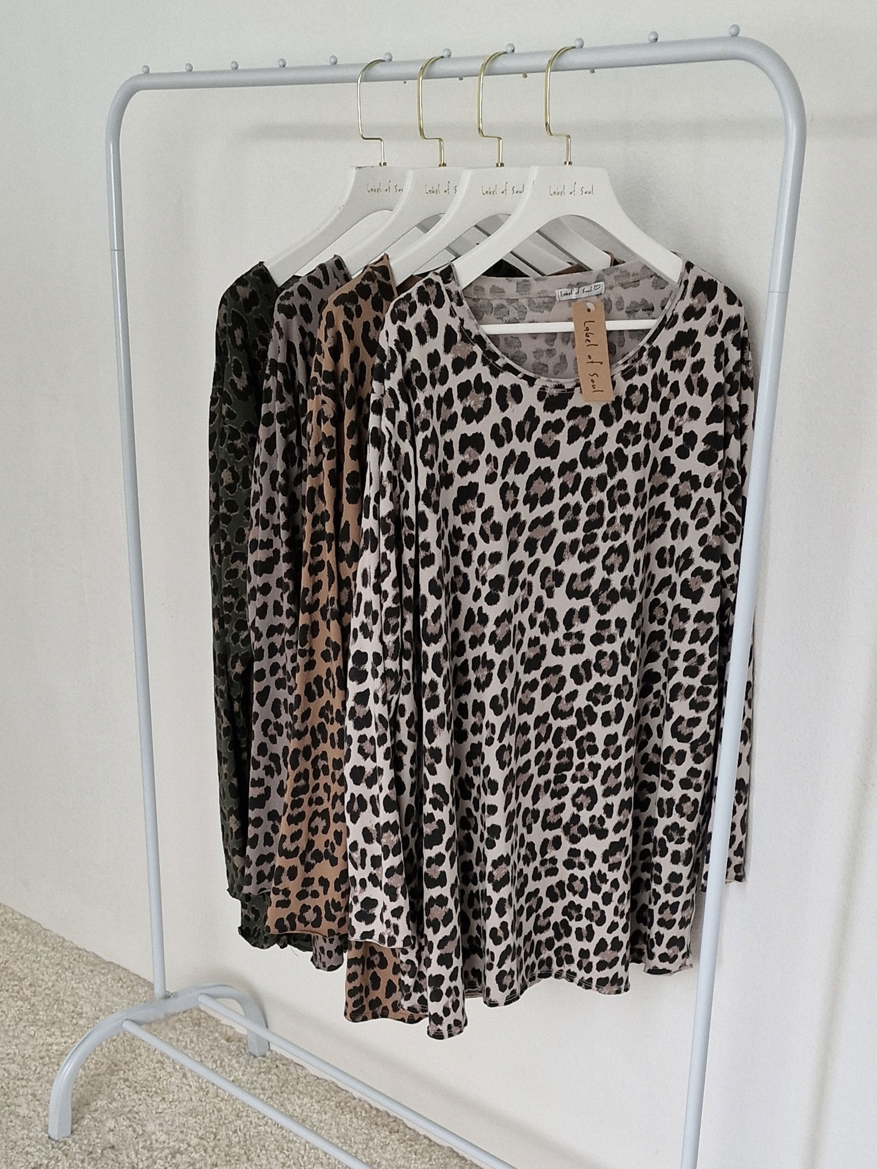 Basic Long Langarmshirt - LEOPARD - Beige