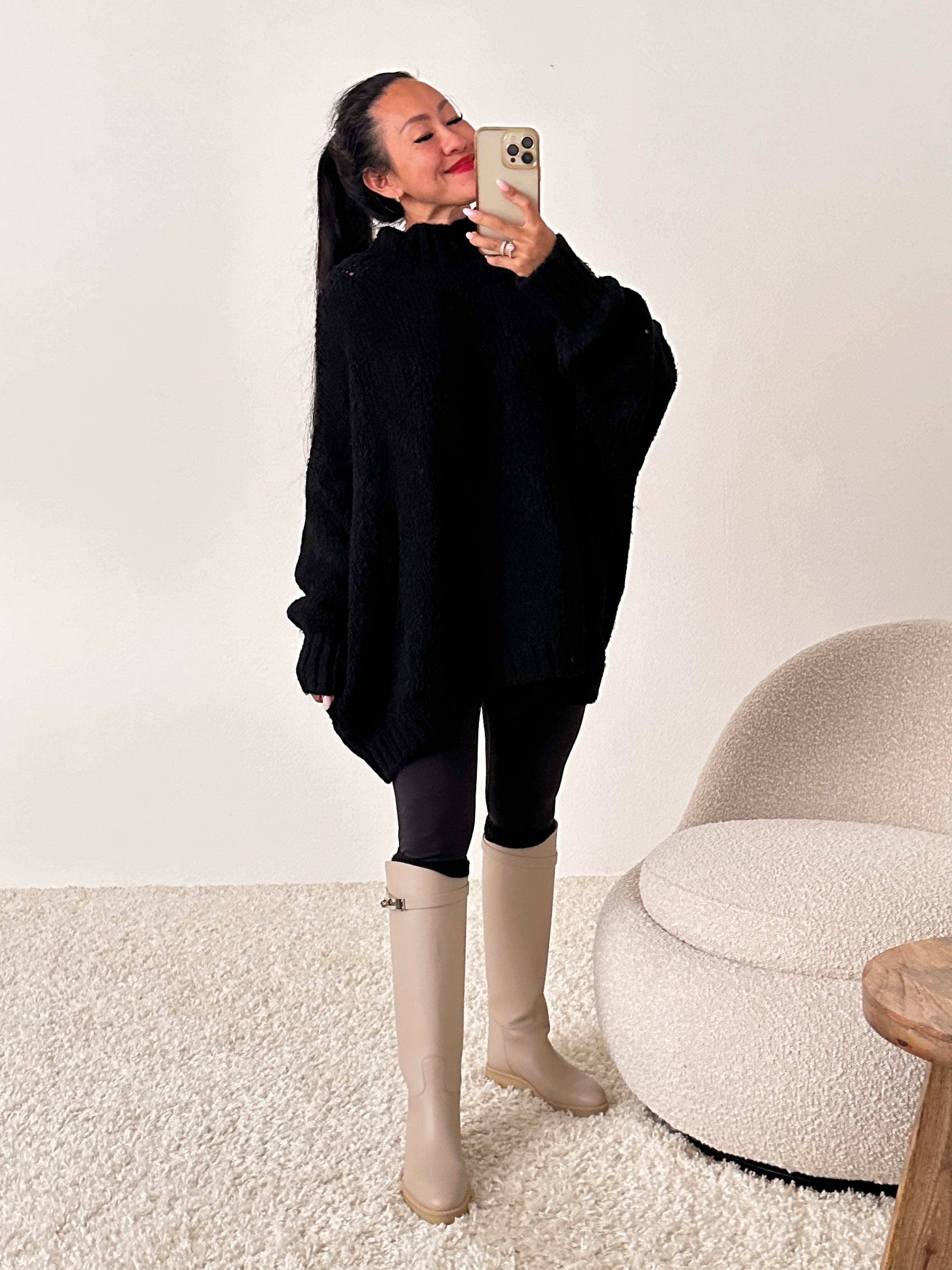 Oversize Strickpullover mit feinem Lochmuster - FLAUSCHI - Schwarz