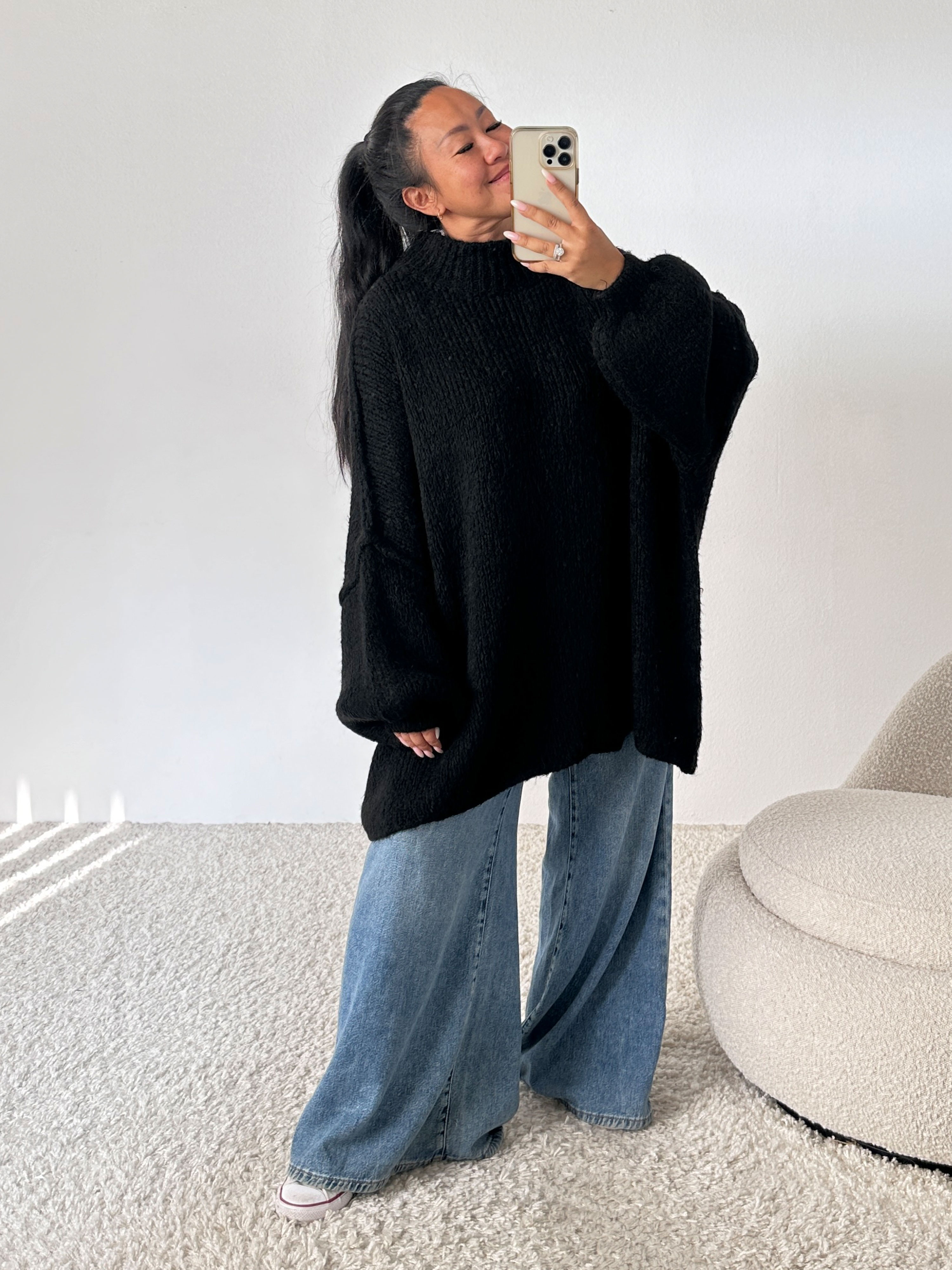 Oversize Strickpullover mit Stehkragen FLAUSCHI LINA - Schwarz