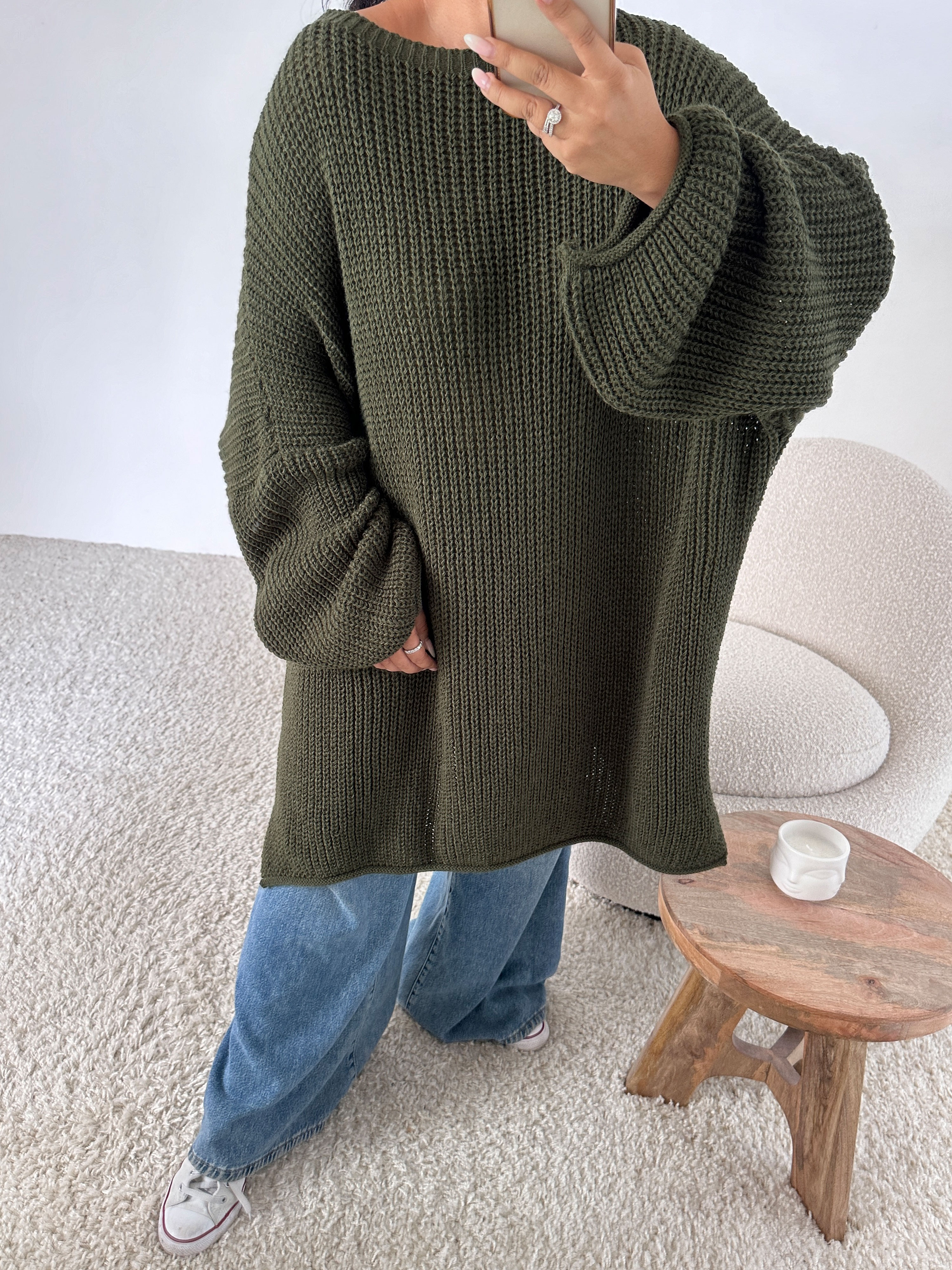 Schwerstrickpullover mit Seitenschlitz - CURVY - Olive