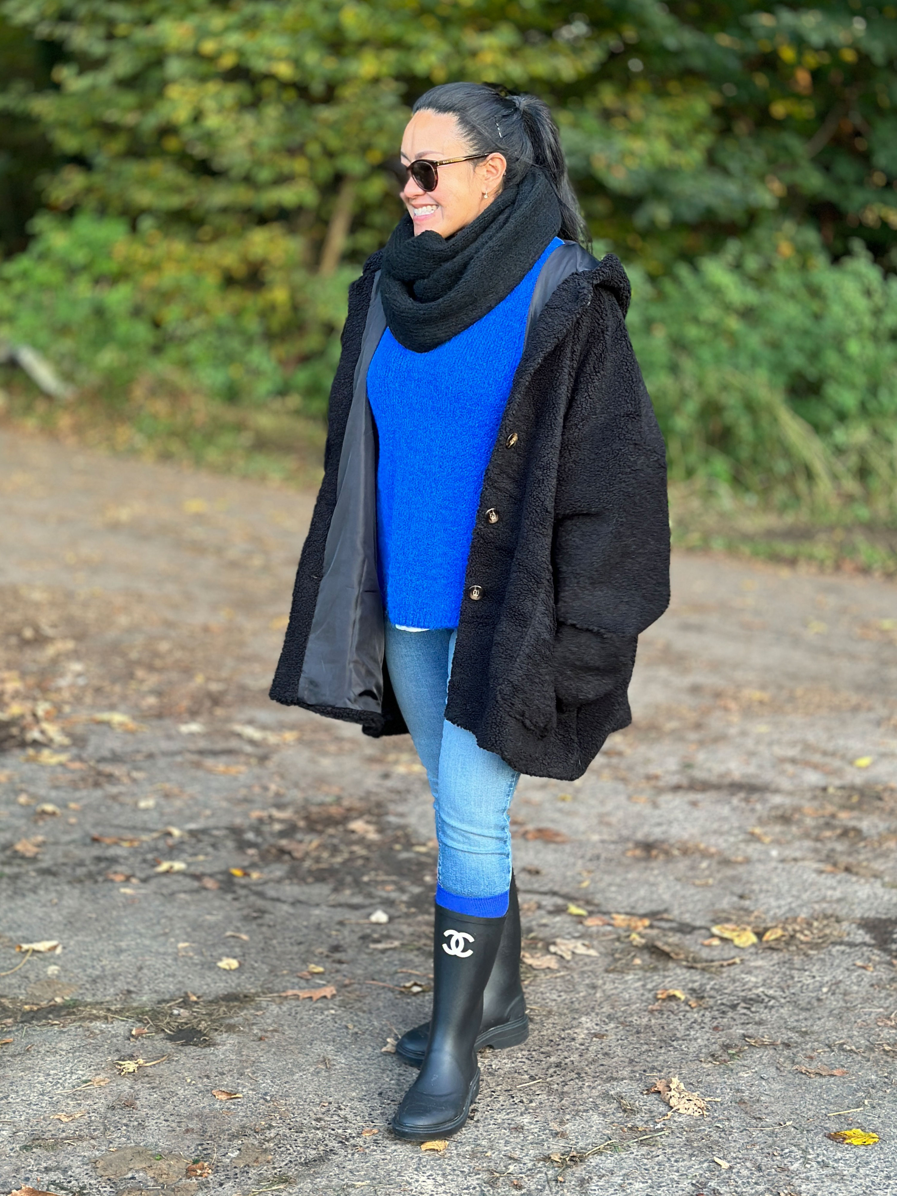 Teddylook Oversize Jacke mit Kapuze - Schwarz