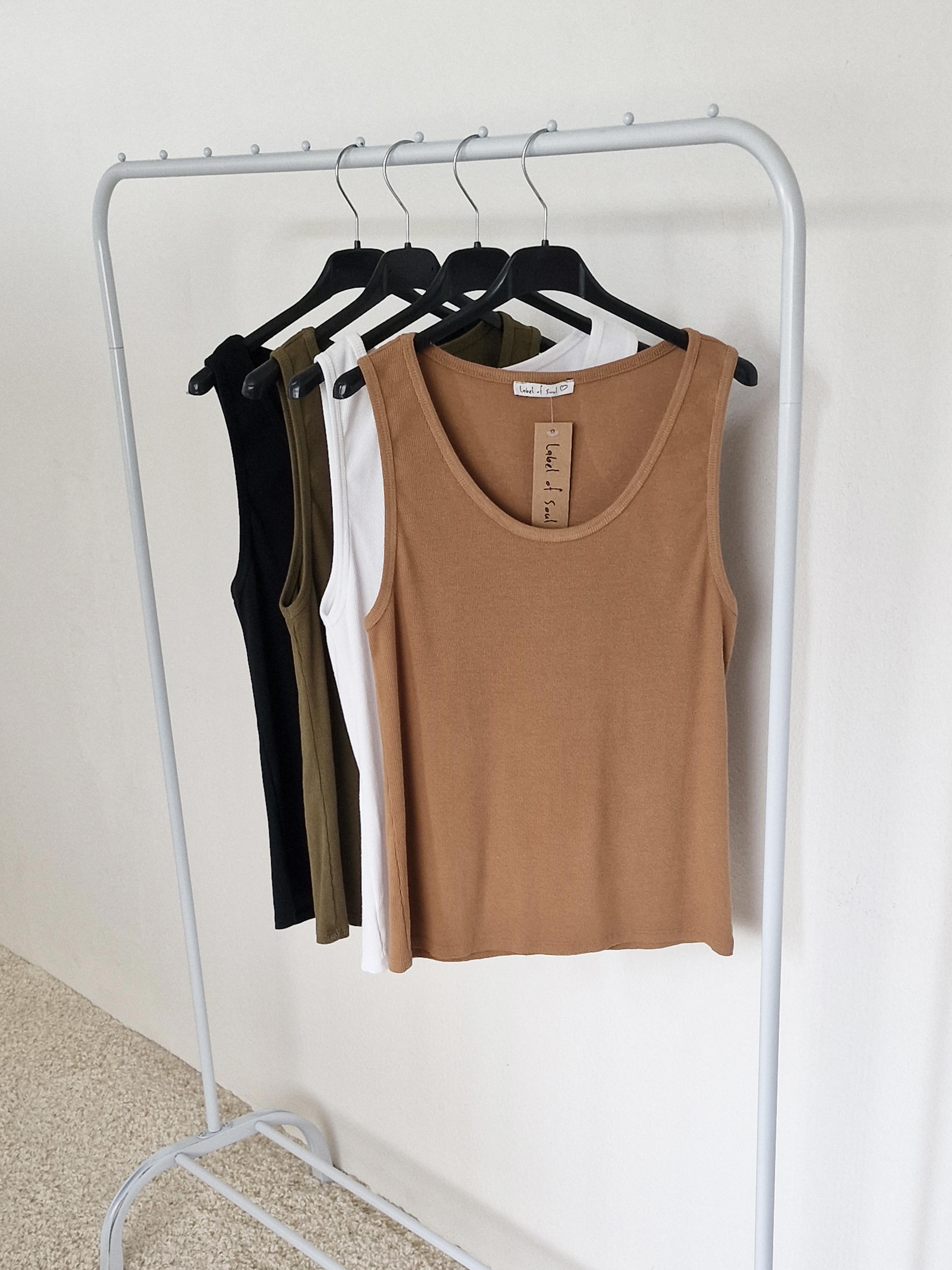 Geripptes Basic Top - Camel - S/M