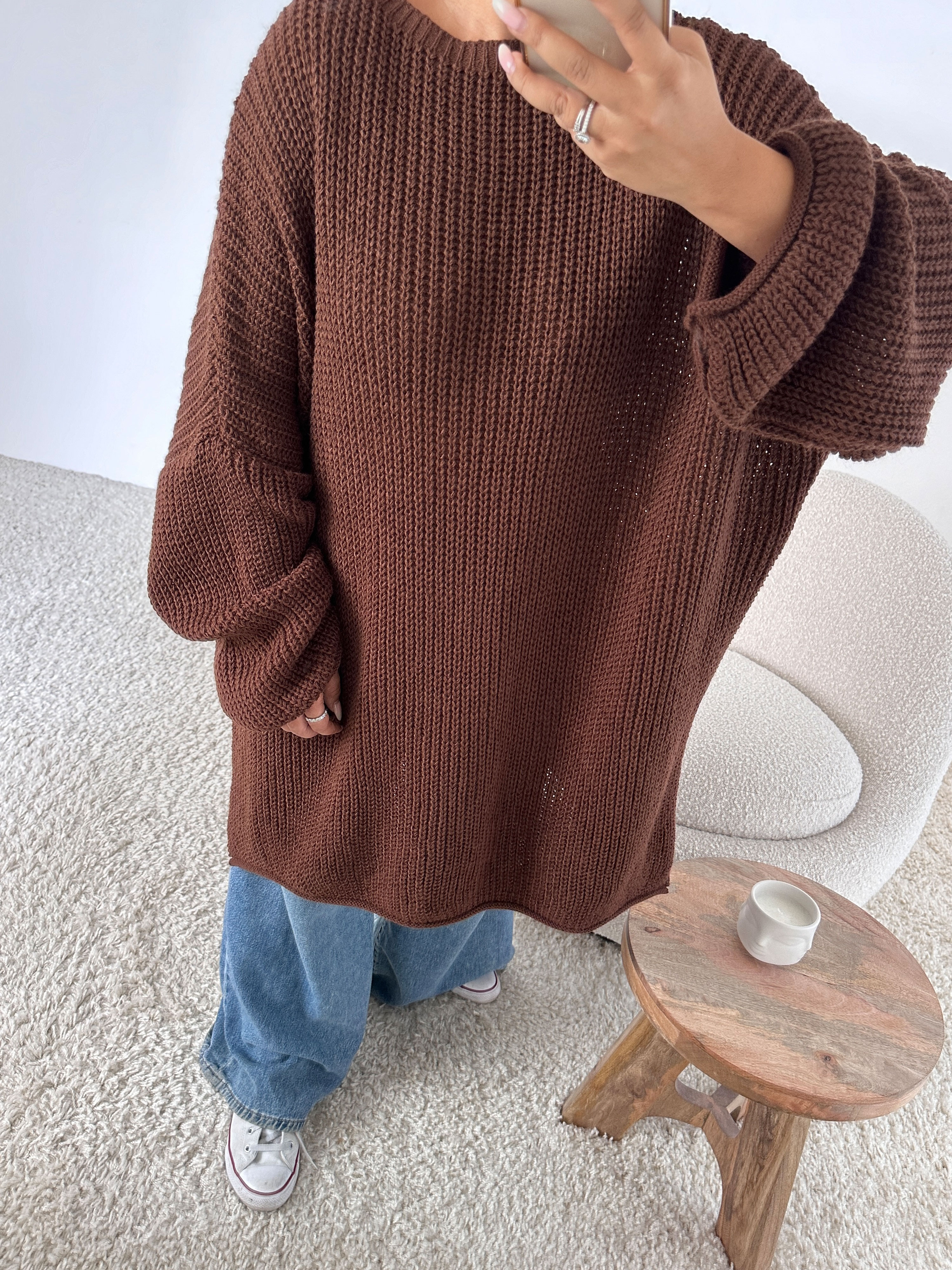 Schwerstrickpullover mit Seitenschlitz - CURVY - Coffee