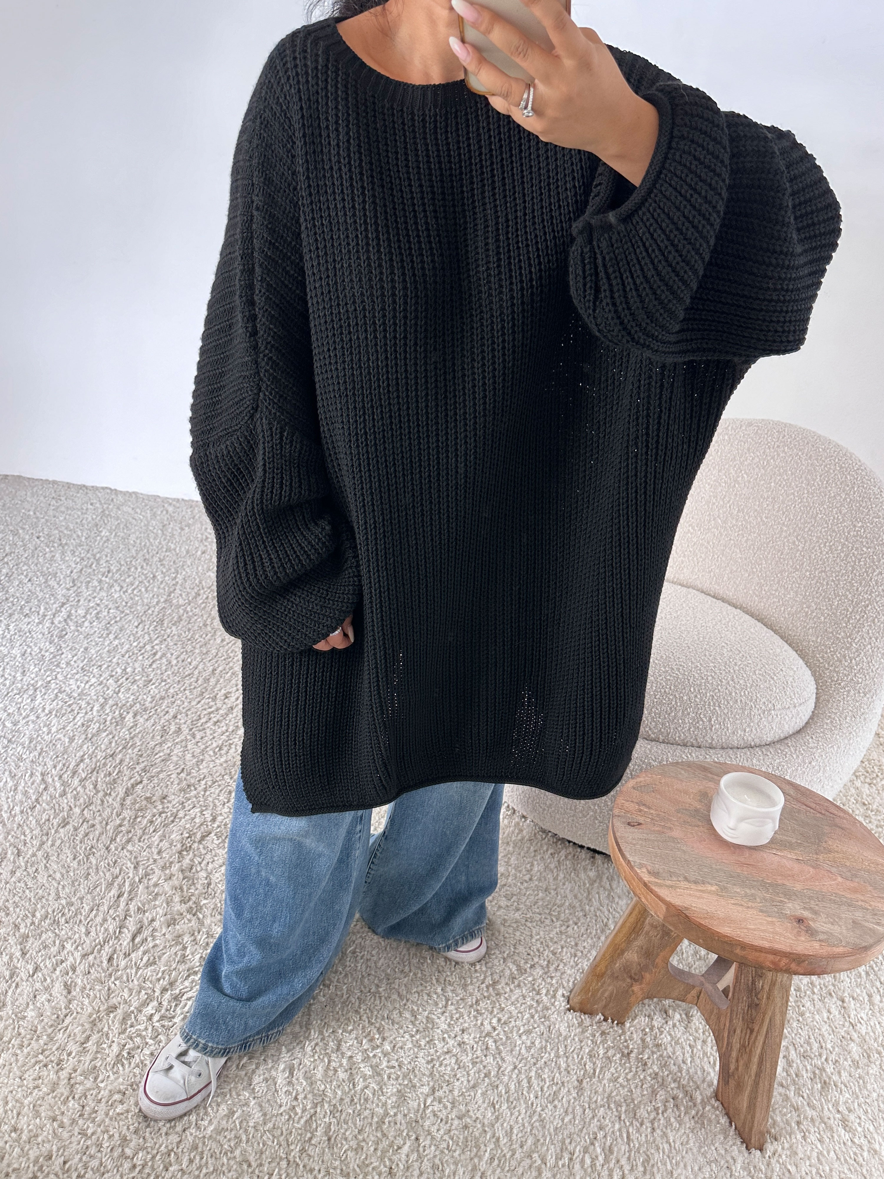 Schwerstrickpullover mit Seitenschlitz - CURVY - Schwarz