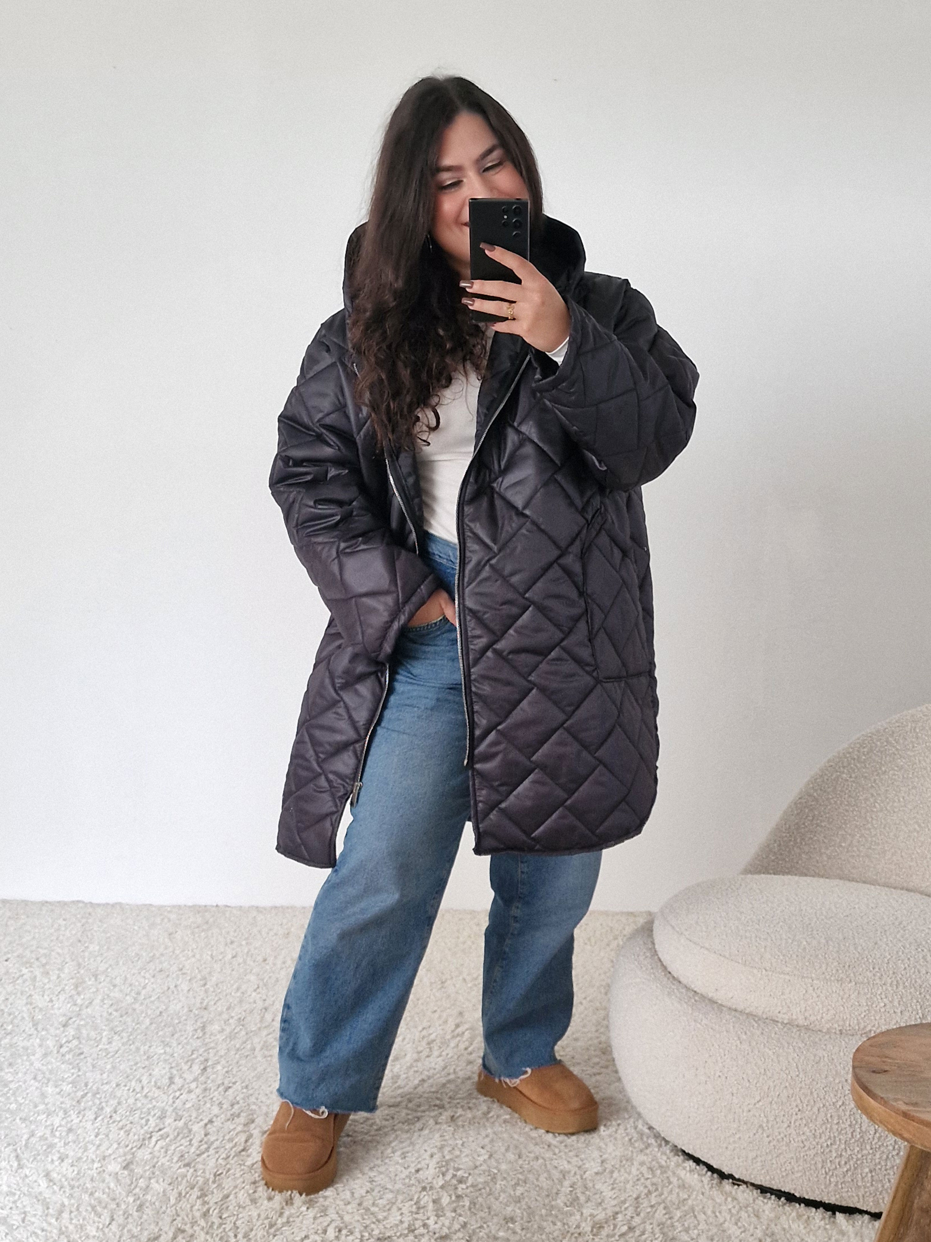 CURVY Steppjacke mit Kapuze - Schwarz