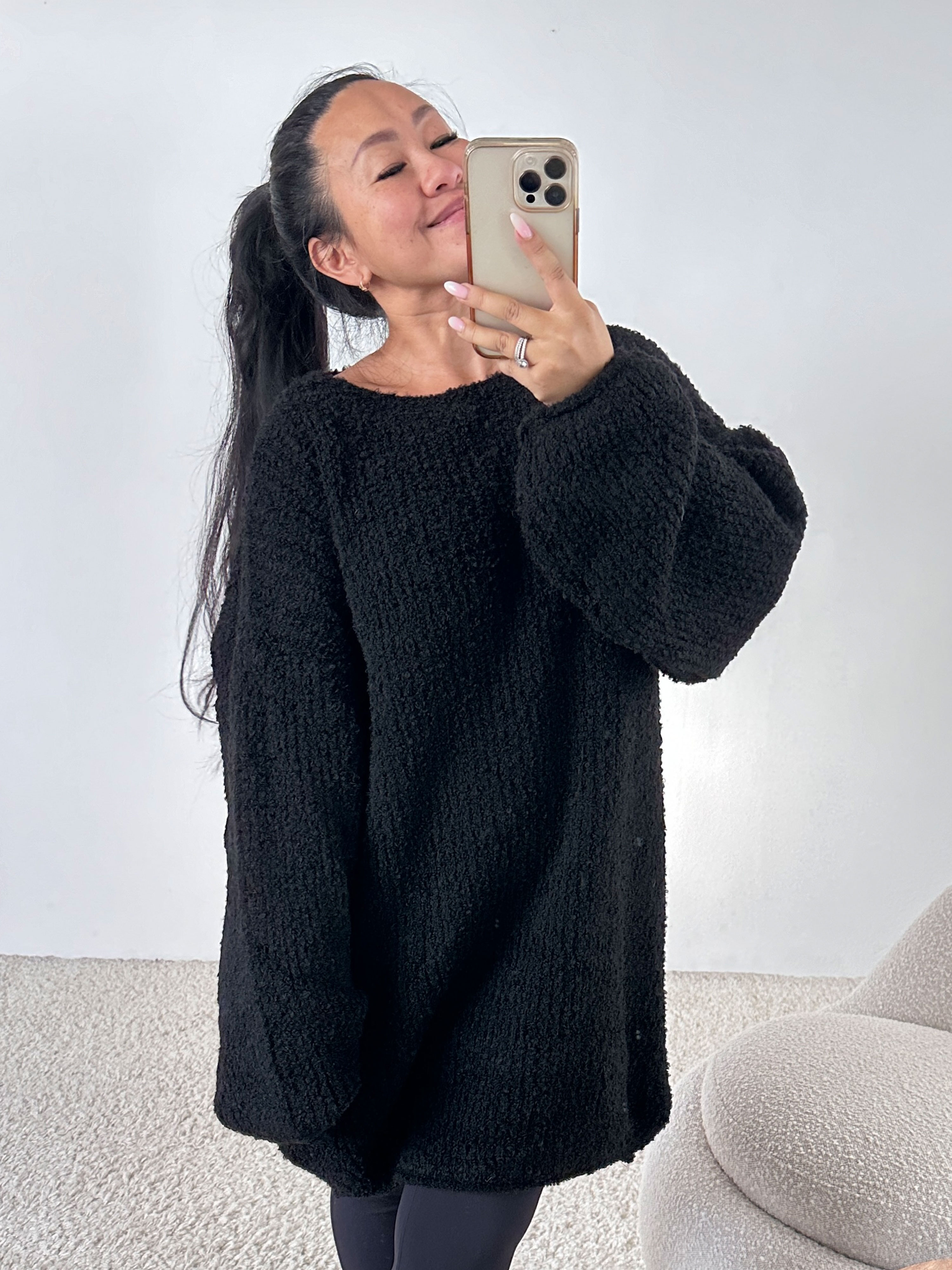 PREMIUM Oversize Bouclé Long Pullover - Schwarz